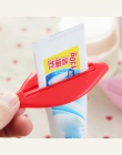Losowy kolor kształt warg pasta do pasty do mycia twarzy myjka do czyszczenia pianki krem rolki dozownik do wyciskania ABS klip