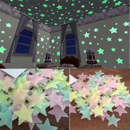 Kolorowe naklejki ścienne w kształcie gwiazdek do pokoju dziecięcego fluorescencyjne samoprzylepne świecące w ciemności