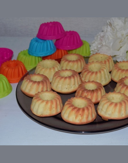 12 sztuk/zestaw okrągły kremówka Pan 3D Muffin Cupcake formy silikonowe dyni formy formy do pieczenia narzędzia ciasto dekorowan