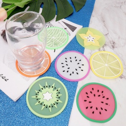 CARRYWON Coaster kolorowe silikonowy kubek herbaty uchwyt na napoje mata Cartoon podkładka podkładki owoców dekoracji kubek stół