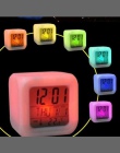 Kreatywny cyfrowy termometr z alarmem noc świecące Cube 7 kolorów kwadratowy kształt zegar LED zmień zegar stołowy