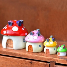 Sztuczne grzyby dom dla lalek Fairy Garden miniatury terraria rzemiosło żywiczne figurki do dekoracji wnętrz losowy kolor