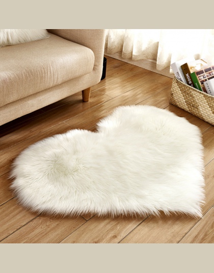 Kształt serca dywan sztuczne dywany z futra antypoślizgowe sypialnia salon wystrój dywan z długim włosiem maty miękka powierzchn