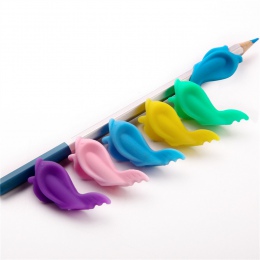 3 sztuk/zestaw dzieci pojemnik na ołówki pisania ryby kształt korektor dla dzieci długopis silikonowy pisanie pomoc Grip korekta