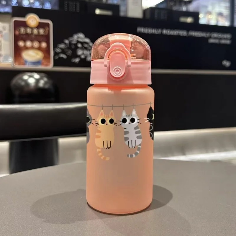 Butelka na wodę ze słomką z motywem kota 550 ml Wielo