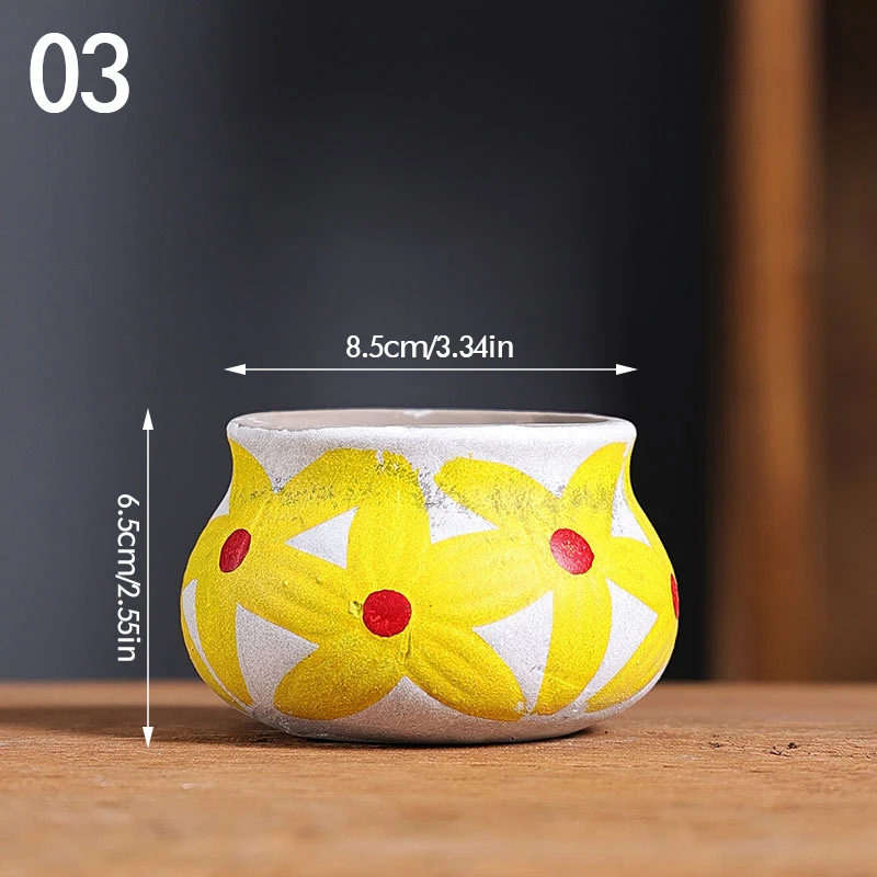 Ceramiczna doniczka retro ręcznie malowana — do sukulentów i dekoracji Czerwony