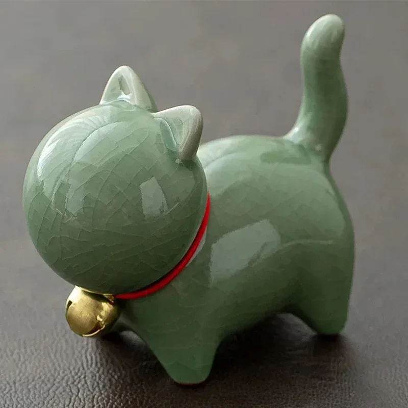 Ceramiczna figurka kota do herbaty - ozdoba na biurko Zielony
