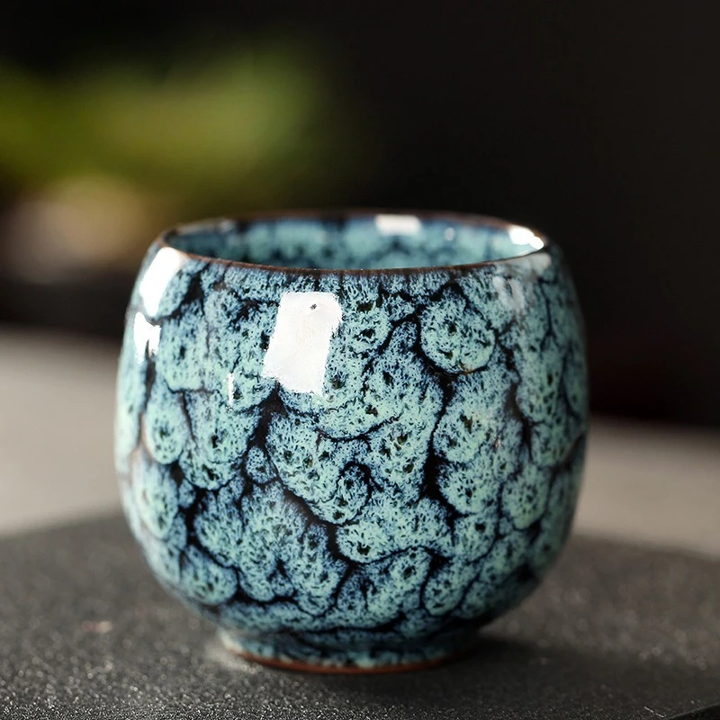 Ceramiczna filiżanka do herbaty w stylu japońskim ze wzorem z pieca Jasny