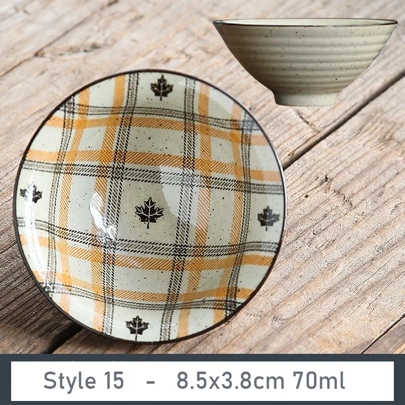 Ceramiczna filiżanka do herbaty z porcelany popiołowej 70 ml — styl retro śliwka