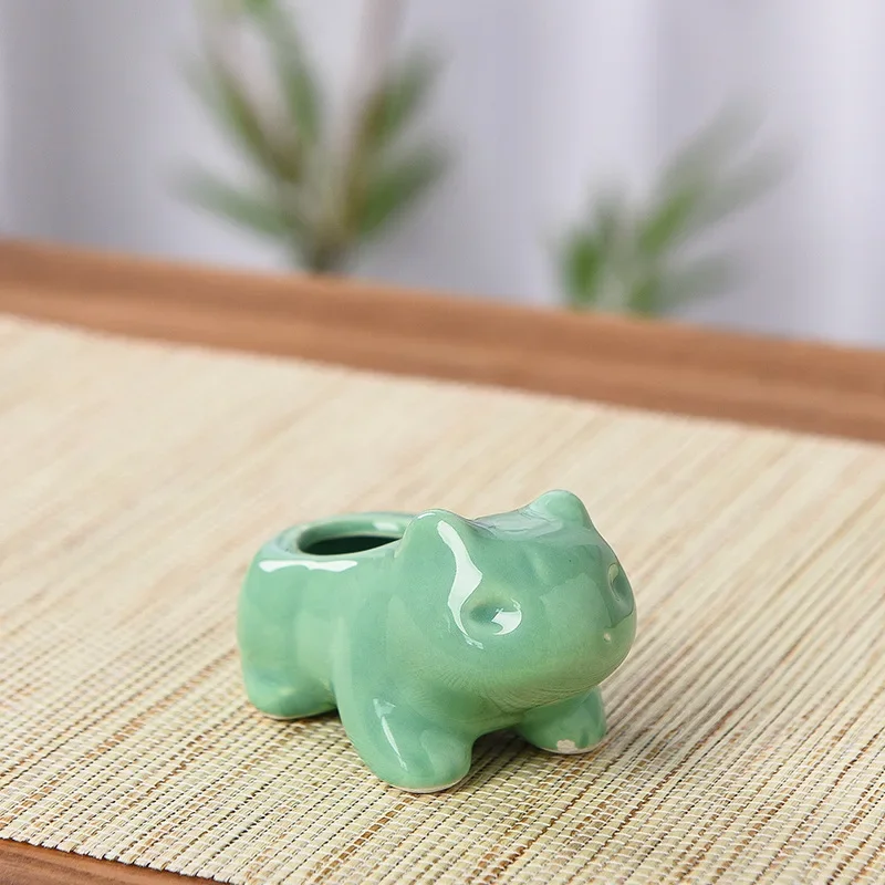 Ceramiczna mini doniczka na sukulenty z otworem Biały