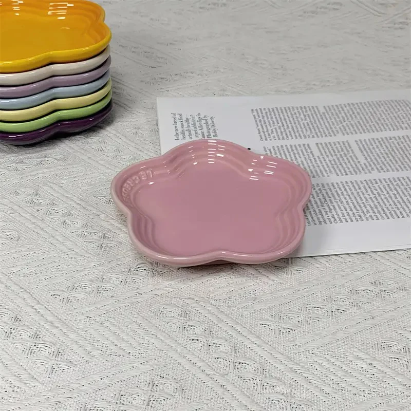 Ceramiczna miska dla kota w kształcie kwiatu śliwy, 14 cm Biały