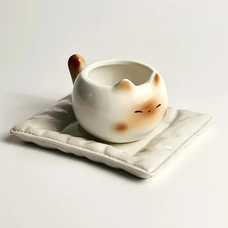 Ceramiczny kubek w kształcie kota - filiżanka do kawy żółty