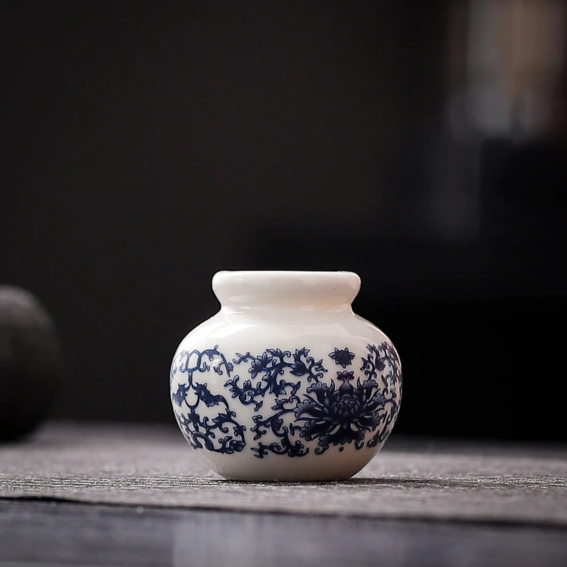 Ceramiczny mini wazon w stylu porcelany Fioletowy
