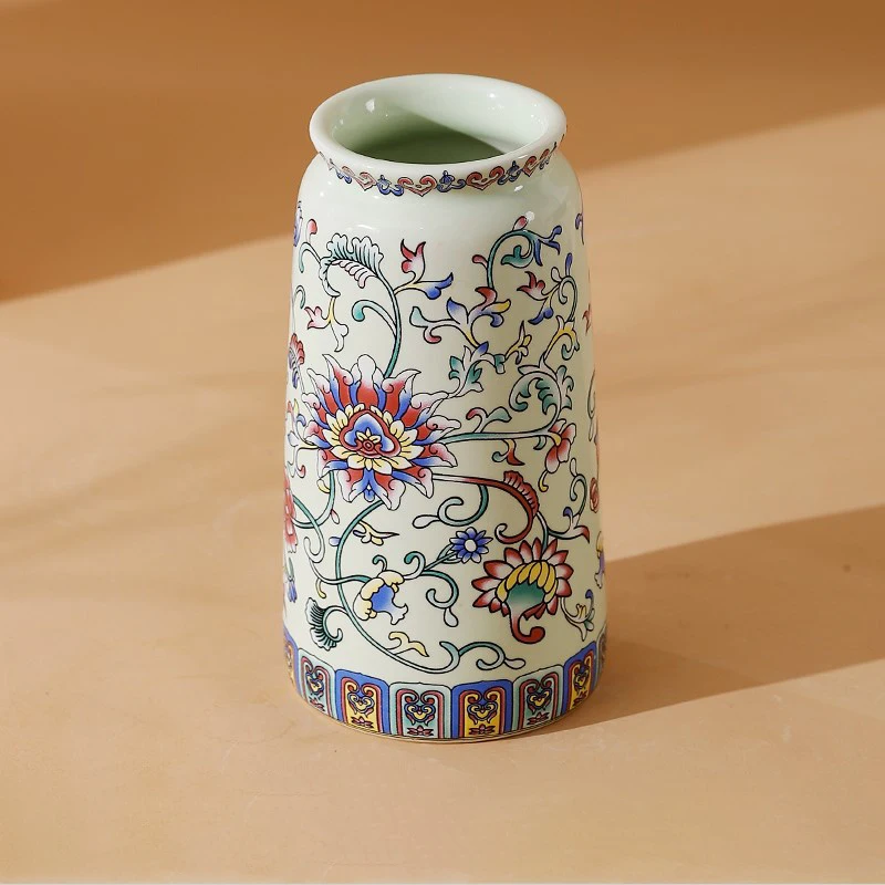 Ceramiczny wazon w stylu chińskim z ręcznym malowaniem Kolba