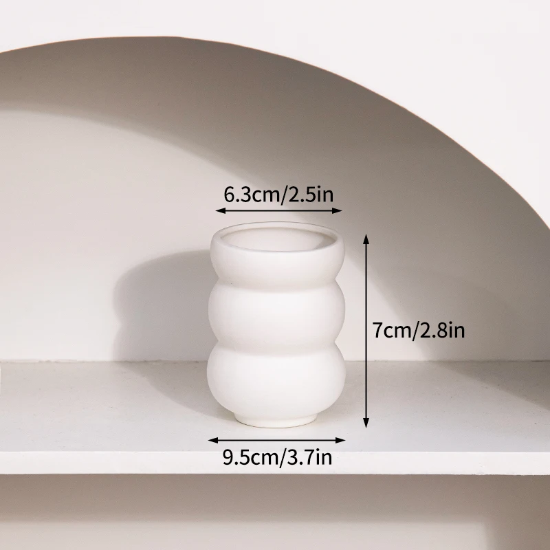 Ceramiczny wazon nordycki biały na suche kwiaty i biurko Czekolada