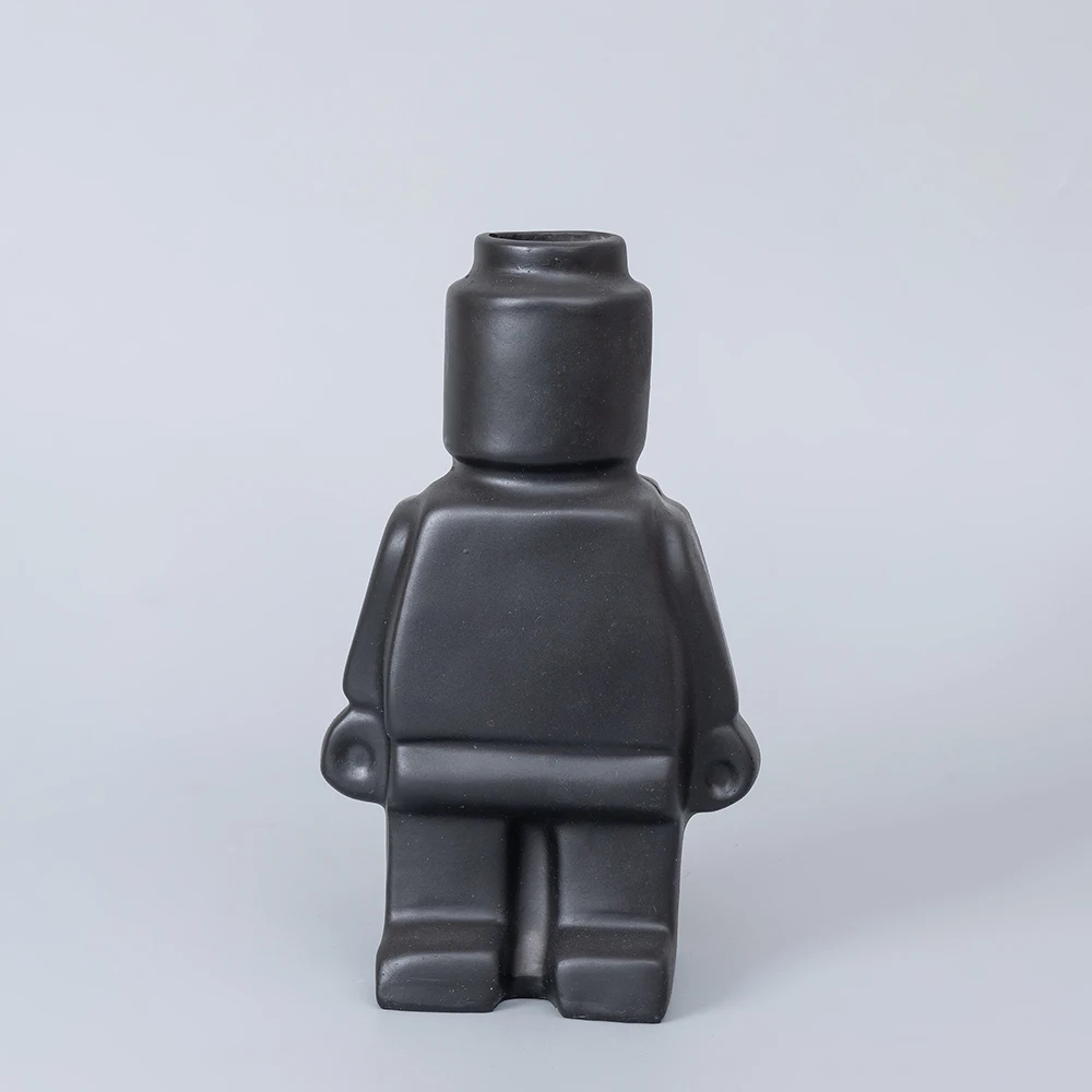 Ceramiczny wazon robot nordycki — dekoracja biurka i gabinetu Czarny