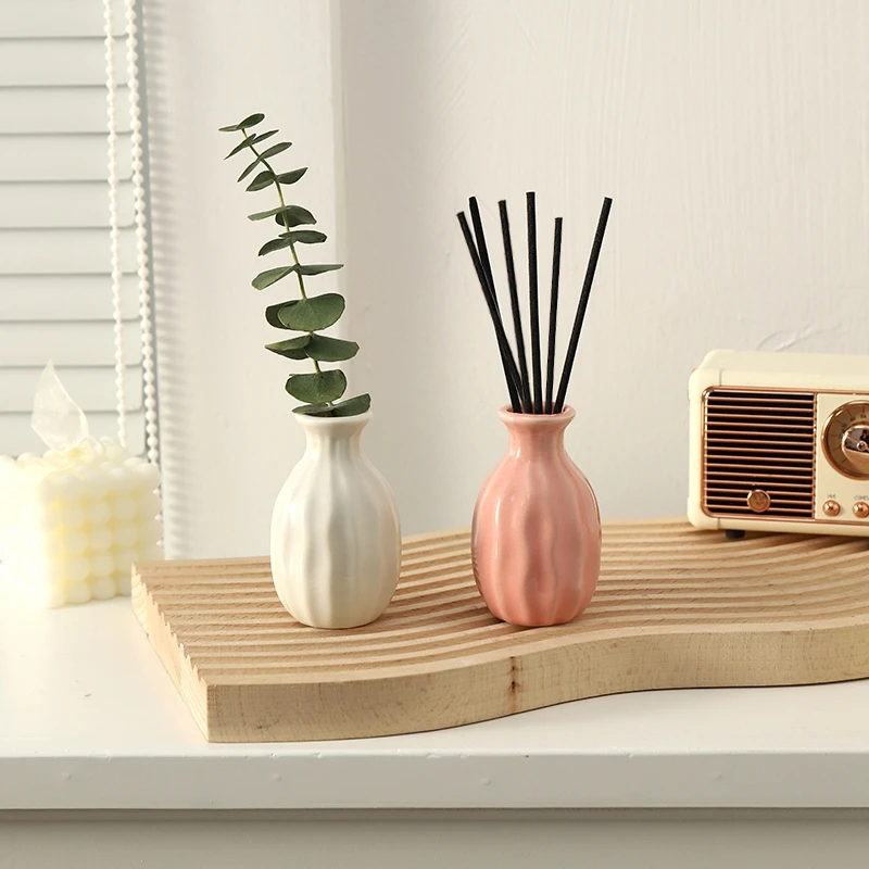 Ceramiczny wazon w stylu skandynawskim na kwiaty Jezioro błękitne