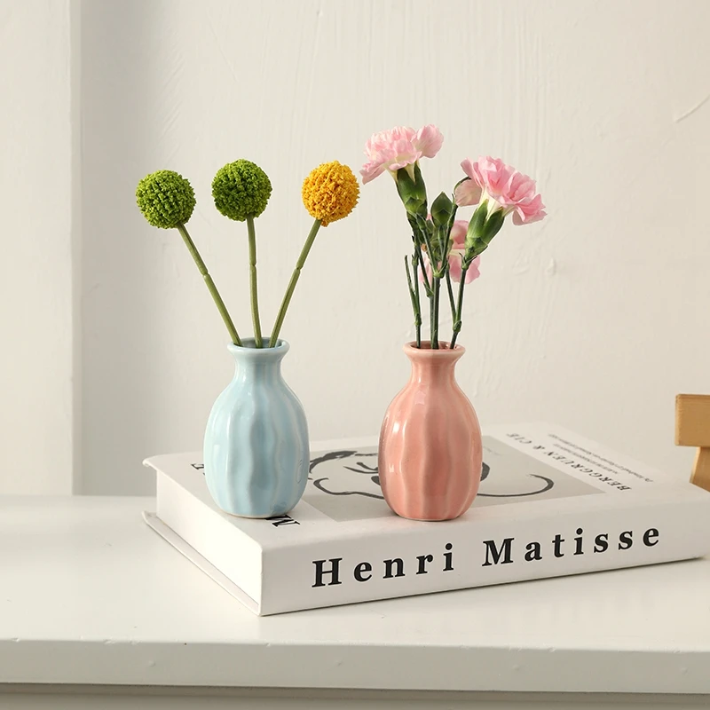 Ceramiczny wazon w stylu skandynawskim na kwiaty Szary