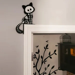 Dekoracja ścienna na Halloween z czarnym kotem i szkieletem Biały