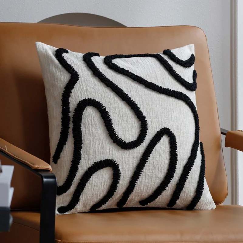 Dekoracyjna poszewka boho z miękkiego szenilu 45x45 Czarny