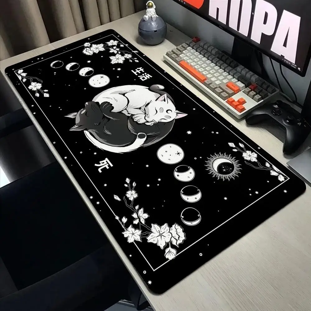Duża podkładka na biurko XXL z kotem pod klawiaturę i mysz Pomarańczowy