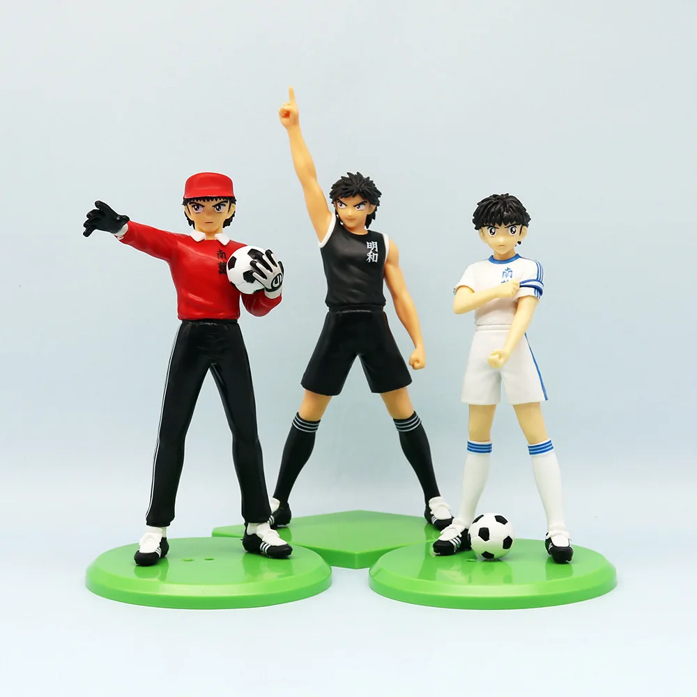 Figurka anime piłkarza 18 cm – kolekcjonerski model na półkę No box