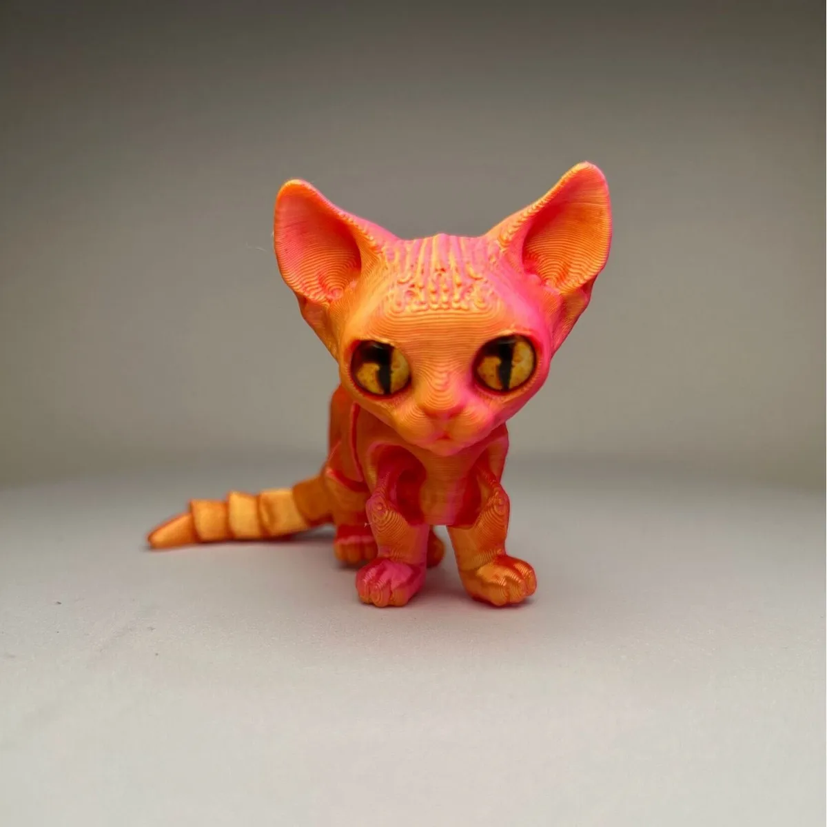 Figurka kota syjamskiego 3D z ruchomymi stawami Pomarańczowy