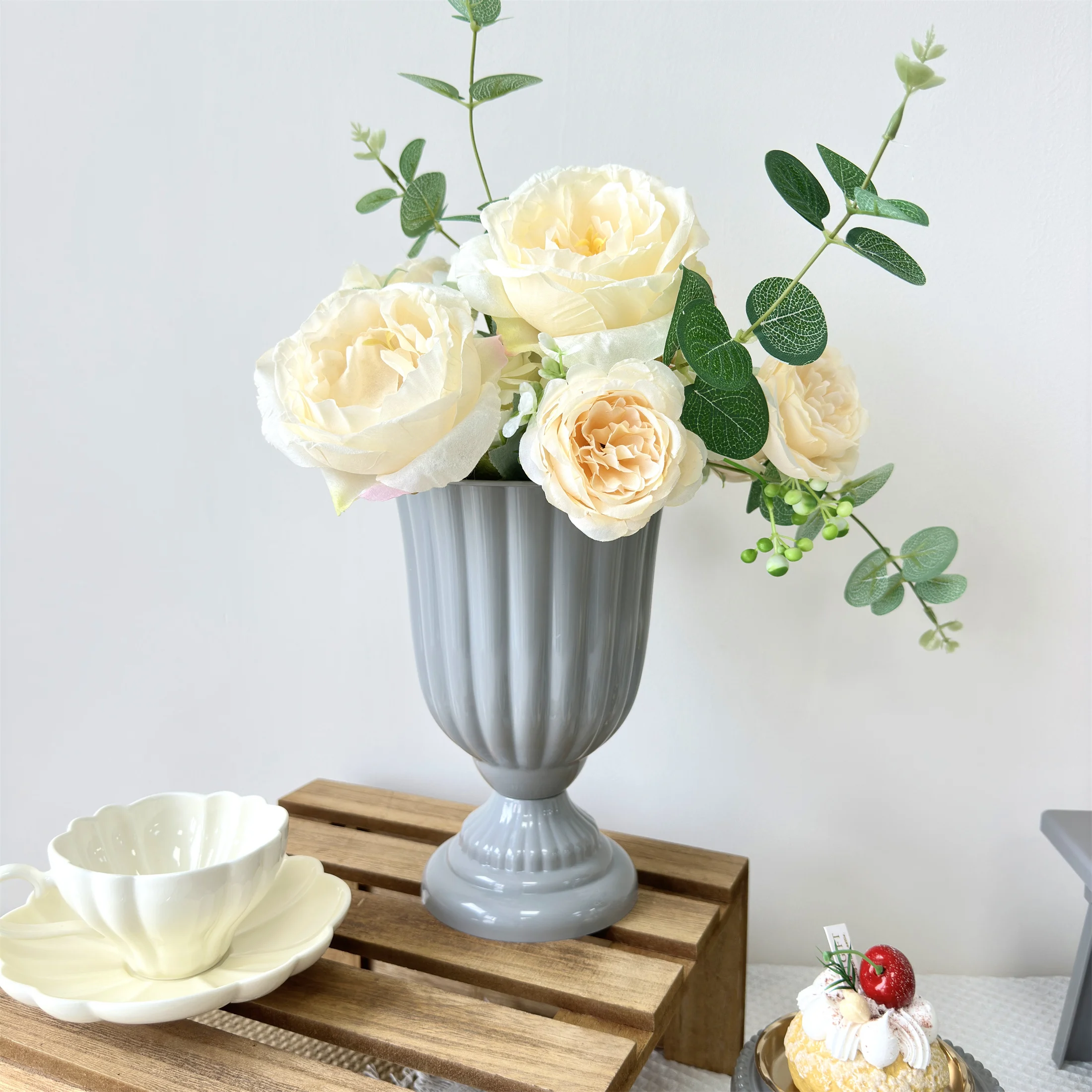 Kolorowy ceramiczny wazon retro na stół dekoracyjny Jasnoszary