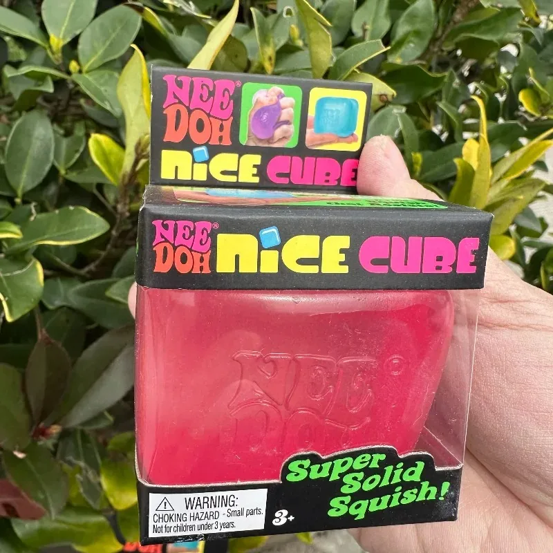 Kostka sensoryczna antystresowa do ściskania Needoh Nice Cube Szampan