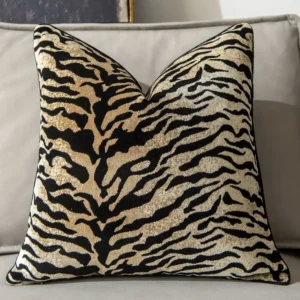Luksusowa aksamitna poszewka wzór tygrysa leopard flokowany 45x45 cm Beżowy