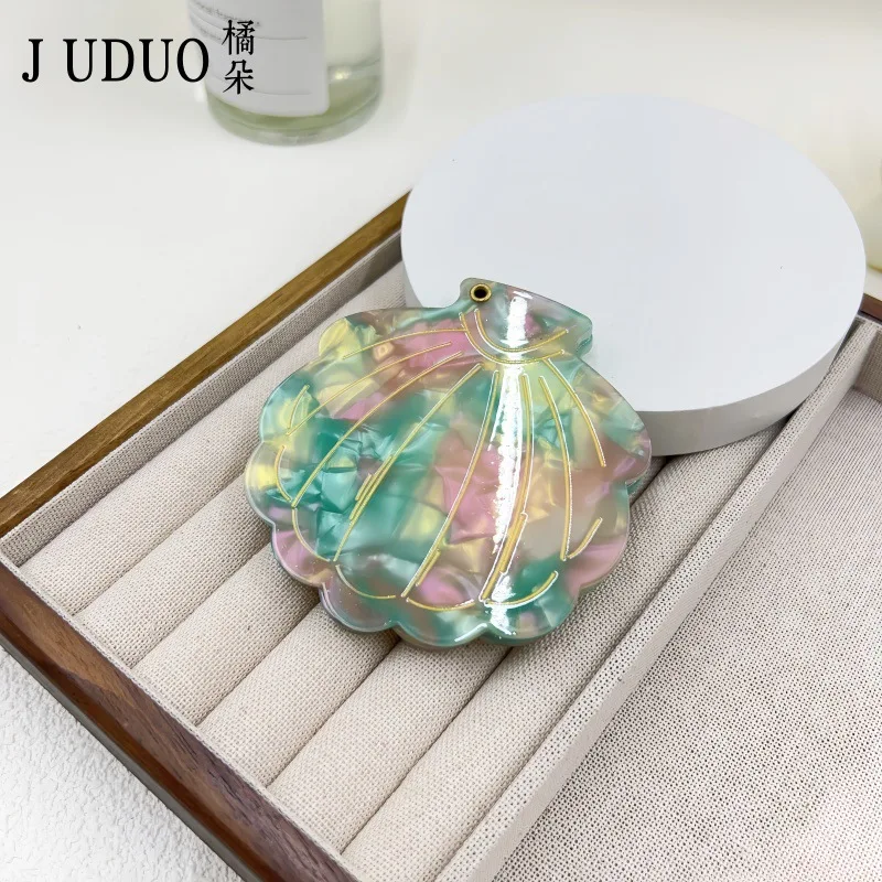 Lusterko kieszonkowe w etui — małe lusterko do makijażu Czerwony
