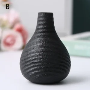Małe ceramiczne wazony na kwiaty suszone do salonu i biura żółty