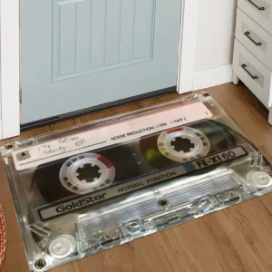 Mata podłogowa retro z motywem kasety magnetofonowej 2