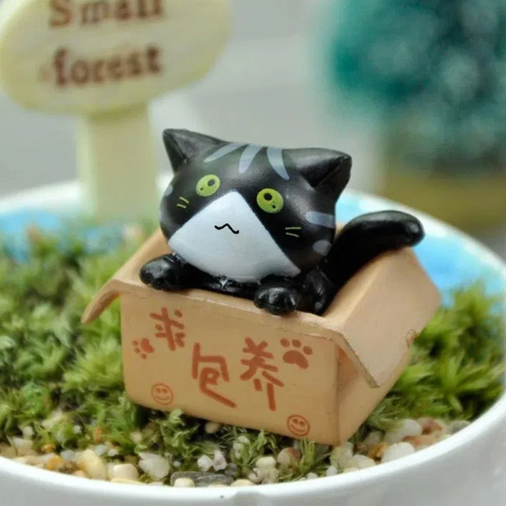Mini figurka kotka do ogrodu i pokoju dziecka Ciemny szary