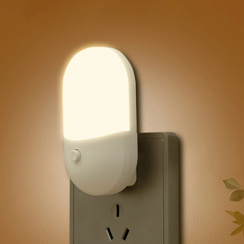 Miniaturowa lampka nocna LED wtykowa — łagodne oświetlenie do sypialni i karmiącego Biały