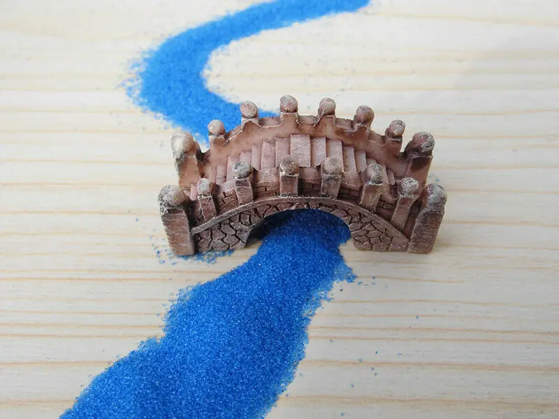 Miniaturowe figurki ogrodowe do doniczek i bajkowego ogrodu Pomarańczowy