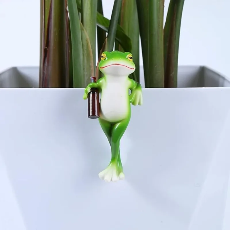 Miniaturowe figurki żabek do doniczek i ogrodu Róża