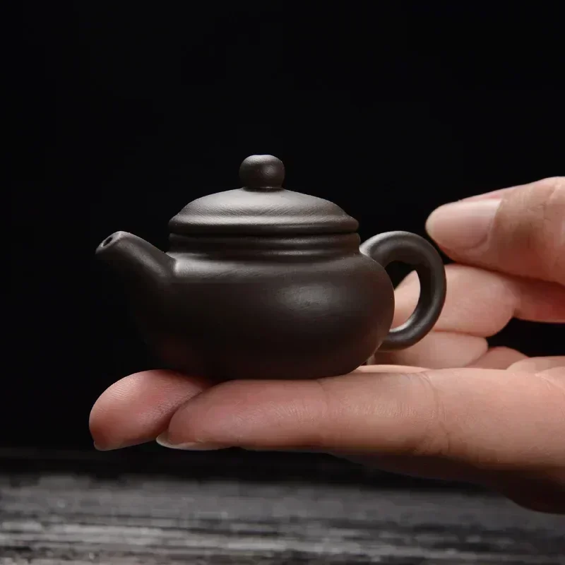 Miniaturowy emaliowany czajniczek ceramiczny na palec – Tea Pet Brązowy