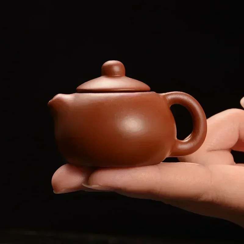 Miniaturowy emaliowany czajniczek ceramiczny na palec – Tea Pet Jasny
