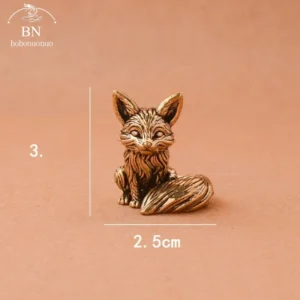 Miniaturowy lis z antycznego brązu — figurka na biurko Jasnoszary