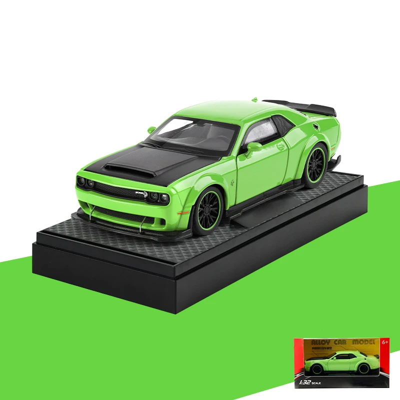 Model auta Dodge Challenger 1:32 metalowy - ozdoba żółty