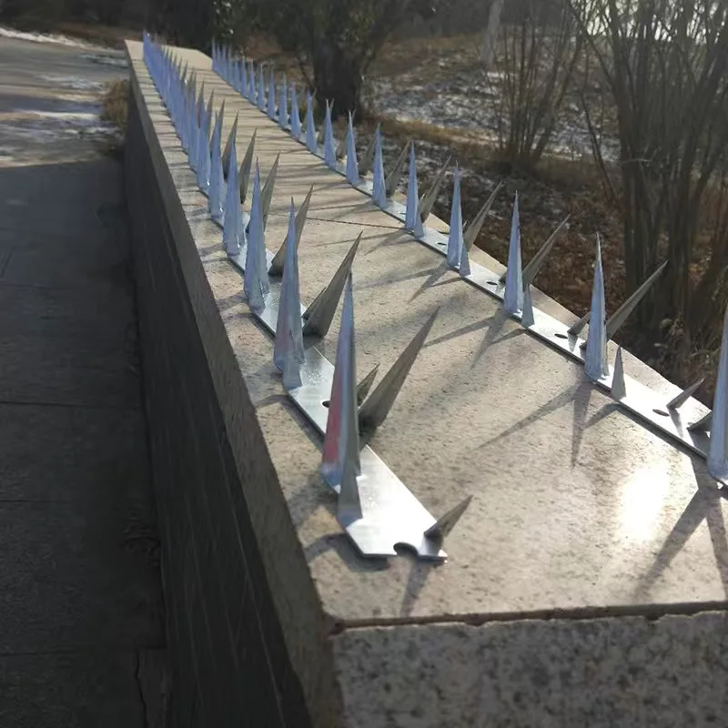 Ocynkowane kolce odstraszające koty na mur i ogrodzenie żółty
