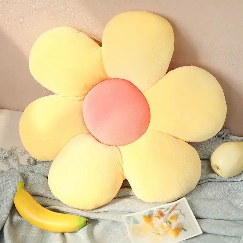 Ozdobna poduszka w kształcie kwiatka 40 cm żółty