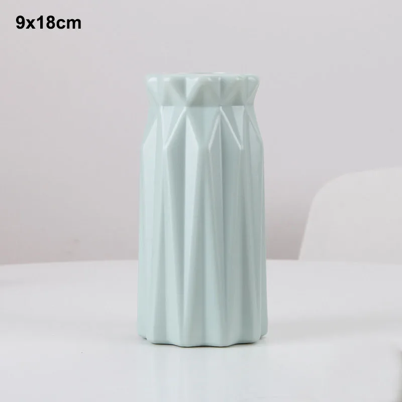 Plastikowy wazon origami w stylu Morandi Błękitny
