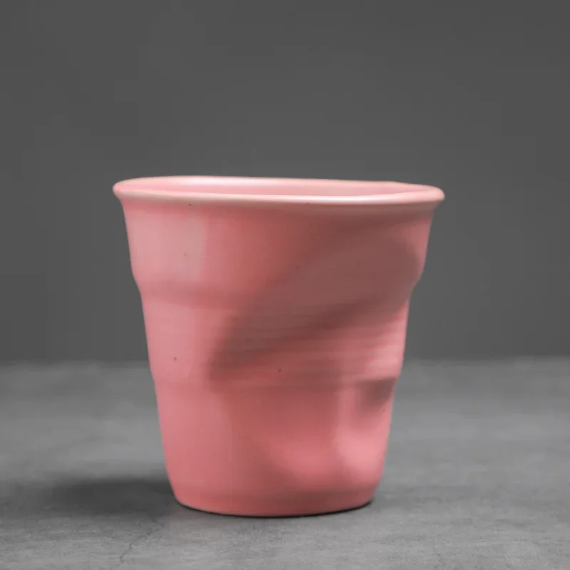 Plisowany ceramiczny kubek do kawy latte i herbaty vintage Różowy