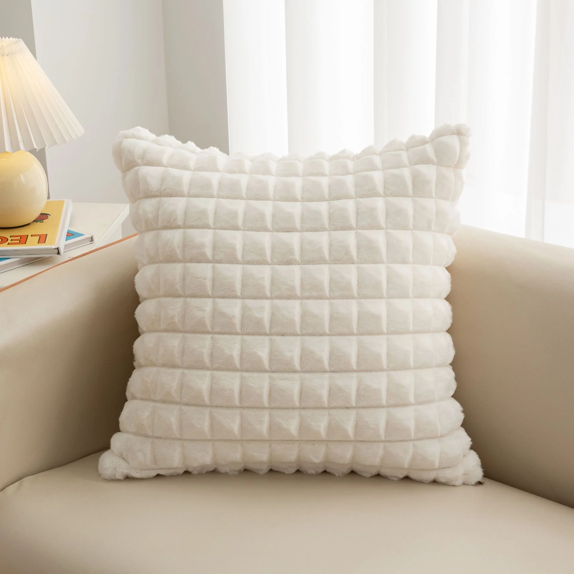 Supermiekka pluszowa poszewka na poduszkę Nordic — dekoracja salonu 45×45 cm Czerwony