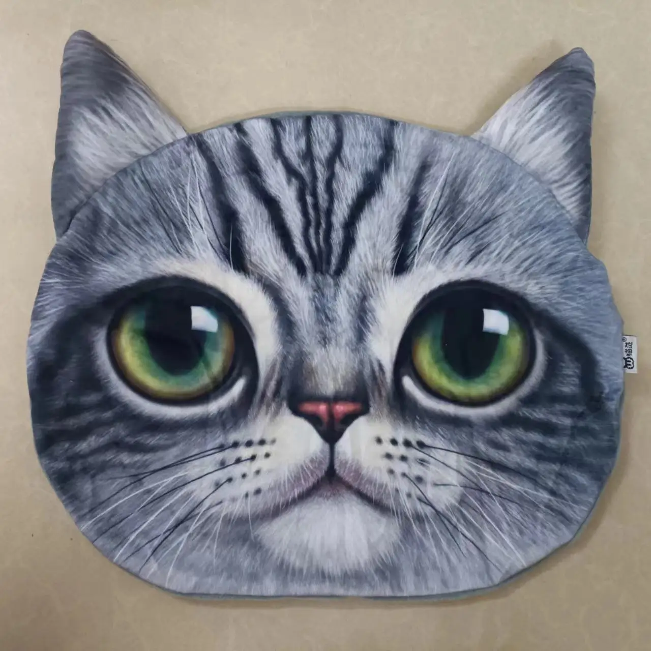 Poduszka 3D w kształcie głowy kota lub psa 35 cm Czerwony