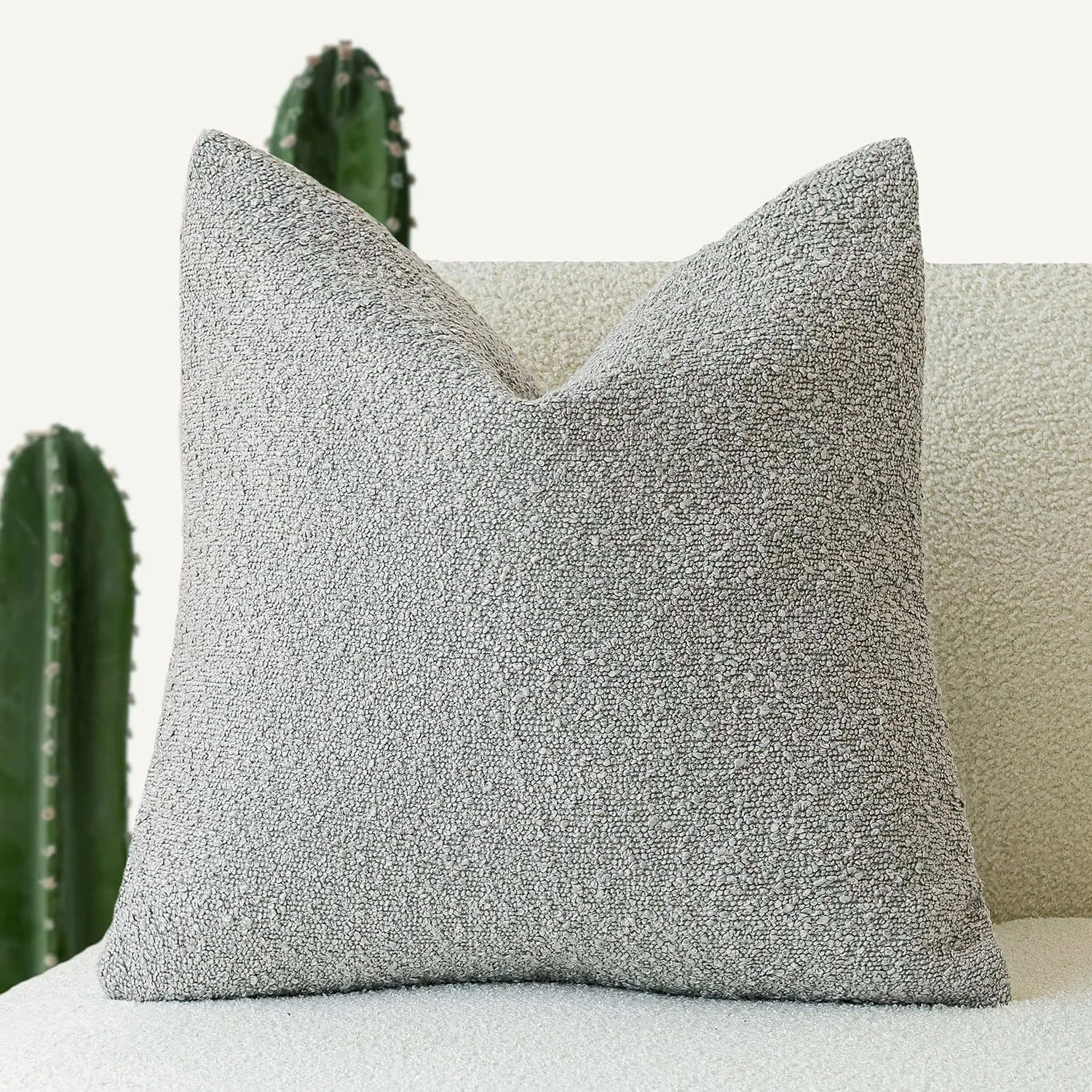 Poszewka na poduszkę Boucle — miękka tkanina 45x45 cm Jasnoszary
