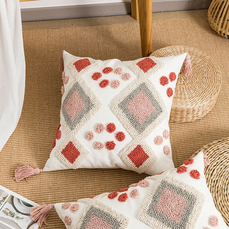 Poszewka tufted ręcznie robiona z frędzlami etno boho Biały