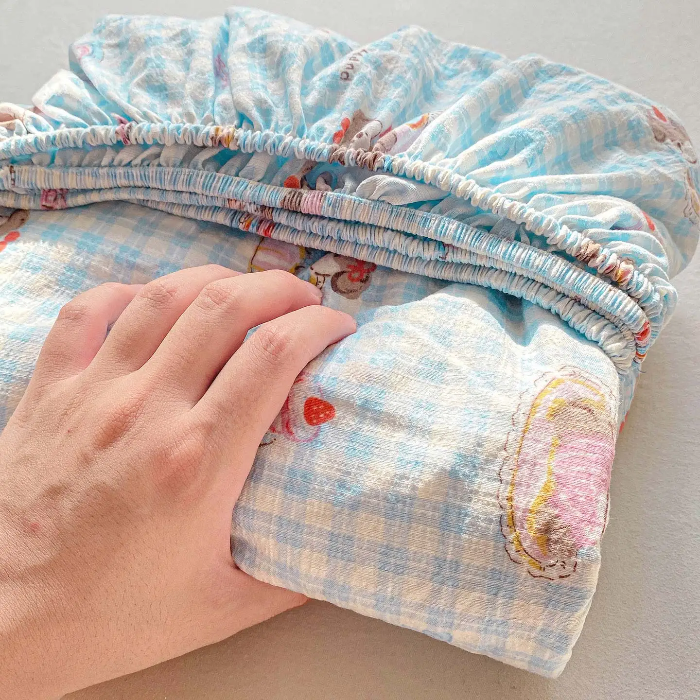 Prześcieradło z gumką bawełna prana na materac do 250x250 cm Brązowy